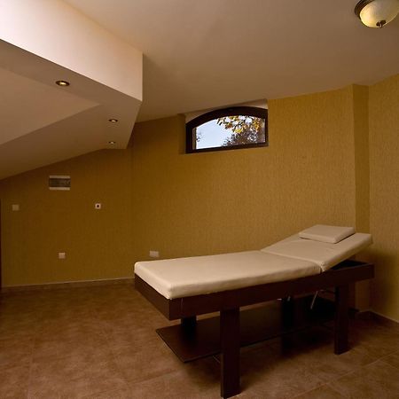 Hotel Chinar Hiszarja Kültér fotó
