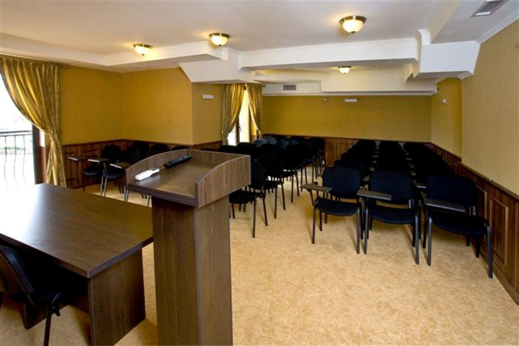 Hotel Chinar Hiszarja Kültér fotó