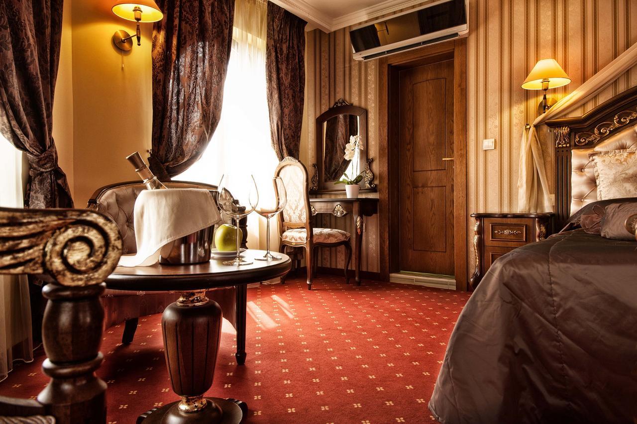 Hotel Chinar Hiszarja Kültér fotó