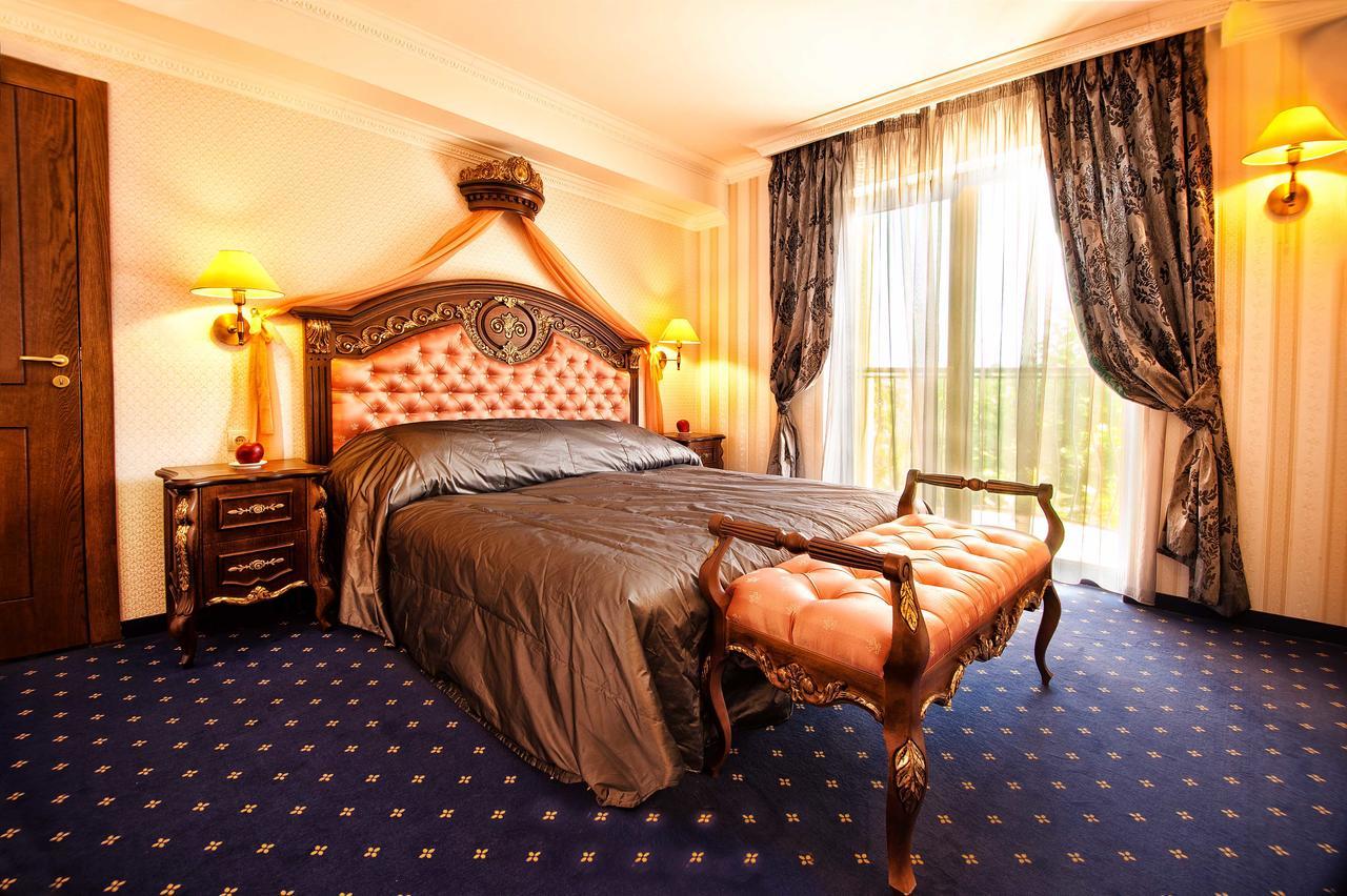 Hotel Chinar Hiszarja Kültér fotó