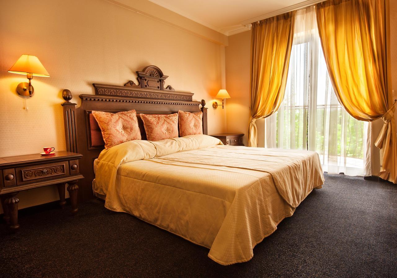 Hotel Chinar Hiszarja Kültér fotó