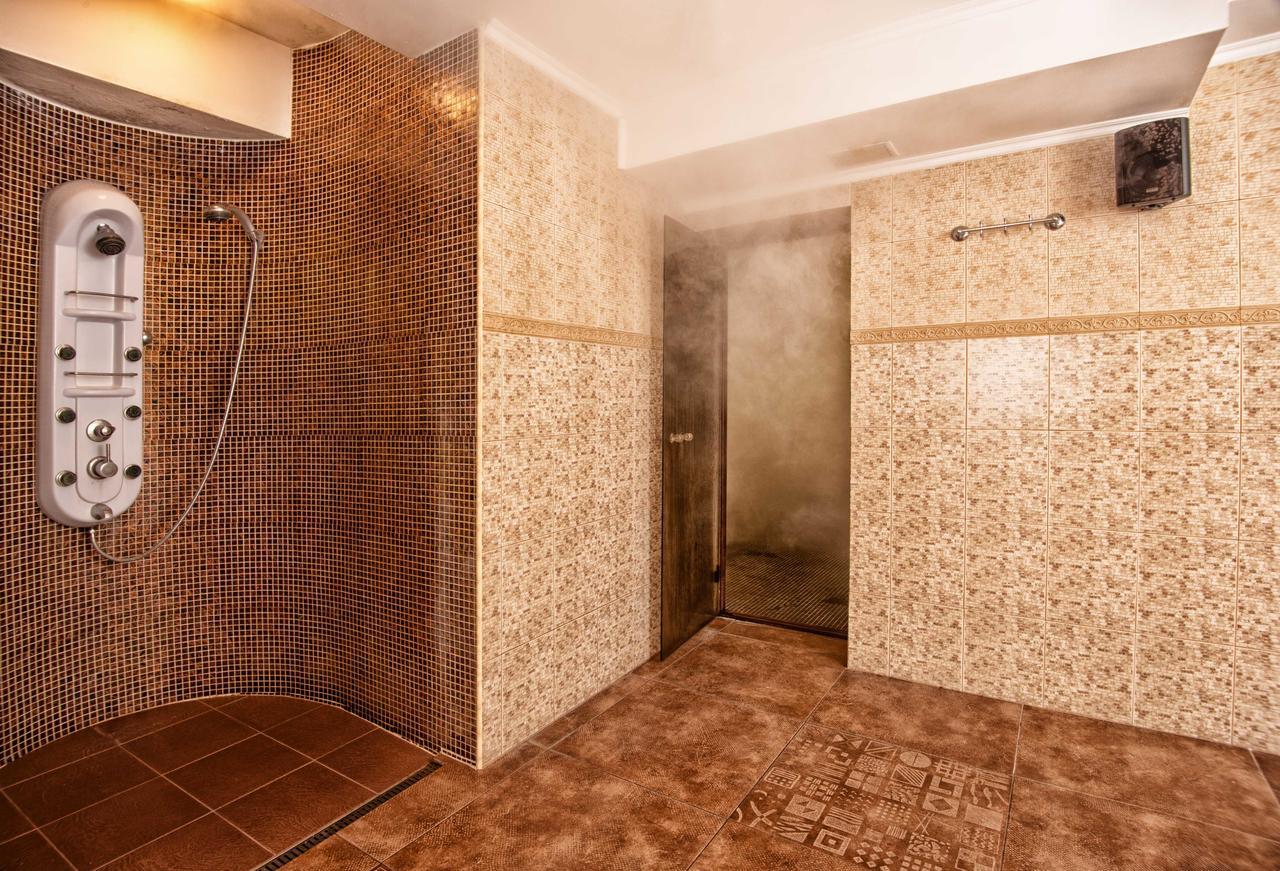 Hotel Chinar Hiszarja Kültér fotó