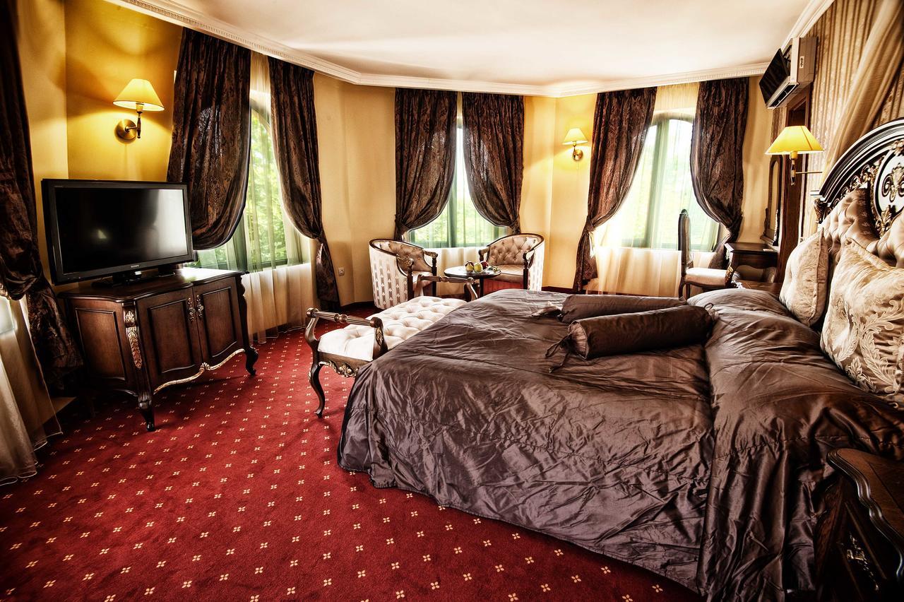 Hotel Chinar Hiszarja Kültér fotó